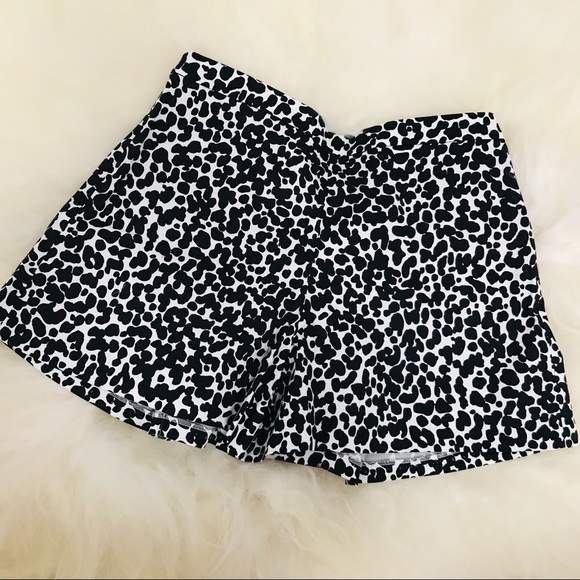 Boutique Moschino Mini Skirt/Shorts - Picture 6 of 6